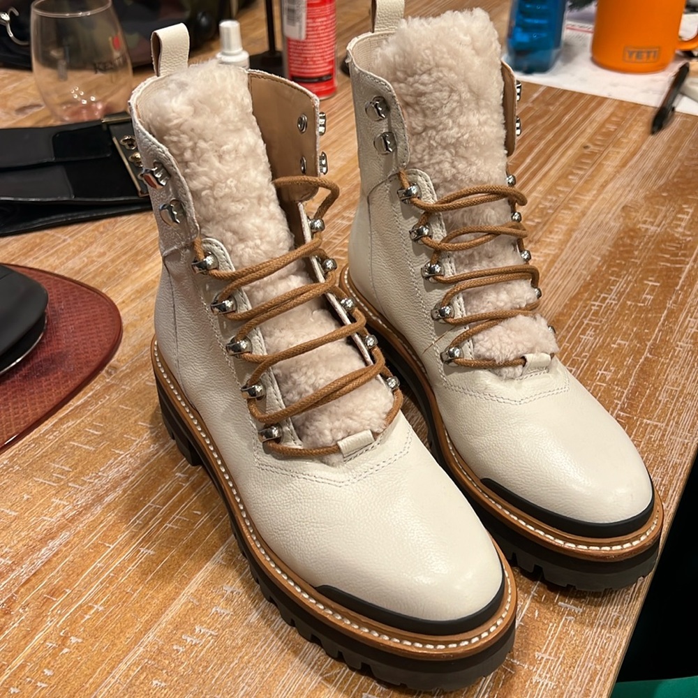 Marc fisher 6.5 IZZIE boots in white - new